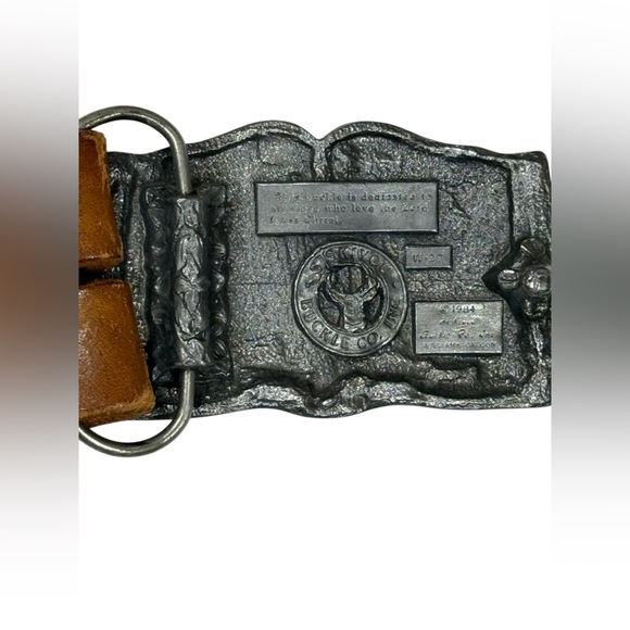 Siskiyou Bible Belt Buckle on Vintage 1984 Hand Tooled Leather Belt - Picture 8 of 10